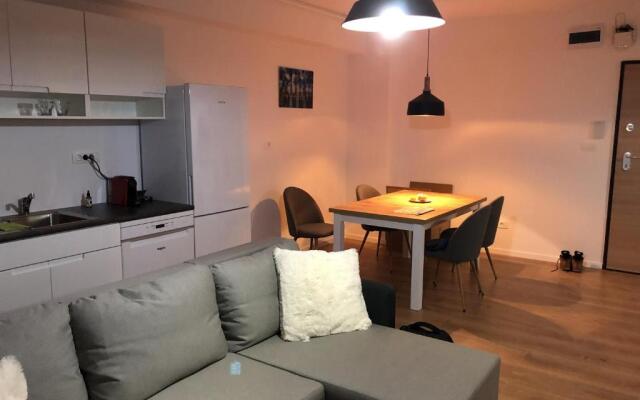 Chronos Apartment - Modern and Stylish