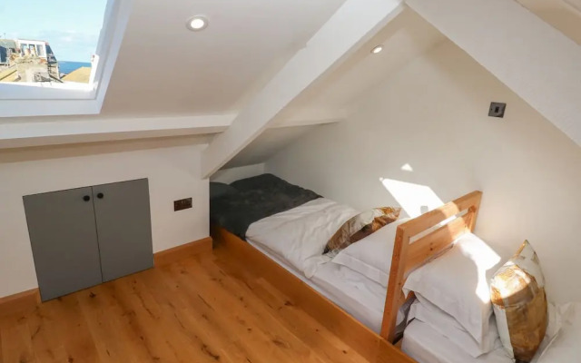 2 Salubrious Terrace