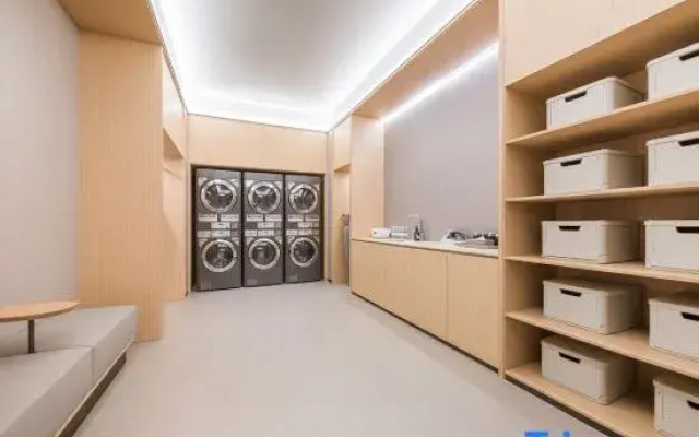 JI Hotel (Qinhuangdao Railway Station Wanda Plaza)