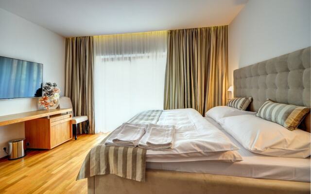 Hotel Chmelnice