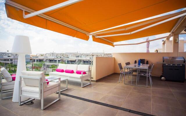 Penthouse 2 bedrooms in Mil Palmeras