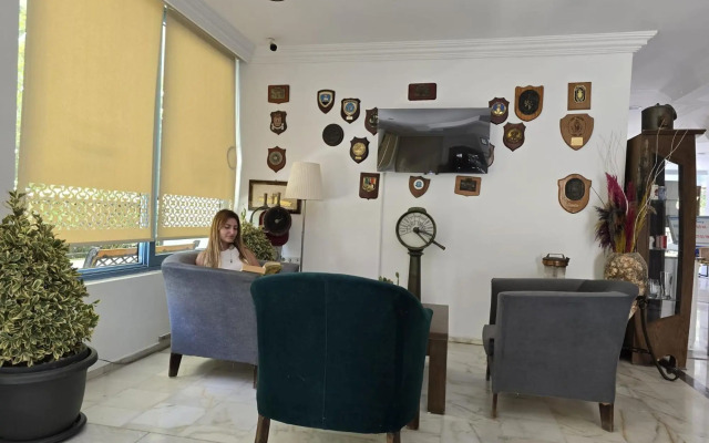 Navy Hotel