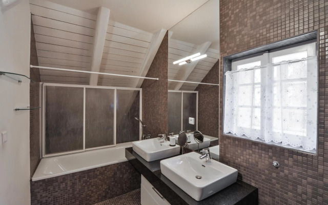 18Th Century Loft At Charles Bridge