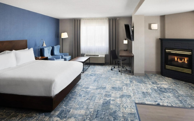 Four Points by Sheraton Edmonton South