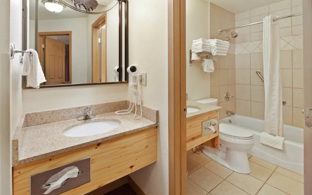 Black Hills Luxury Suites