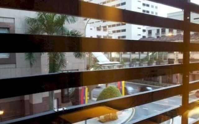 Aira Hotel