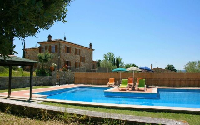 Stunning private villa for 8 guests with private pool, WIFI, TV, terrace, pets allowed and parking