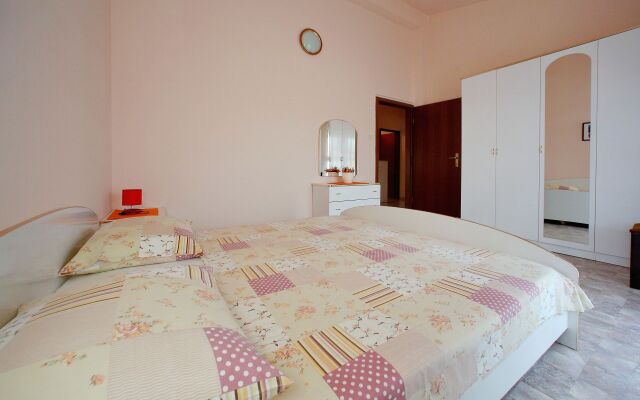 Apartment Julijana - economy apartment A1 Bibinje, Zadar riviera