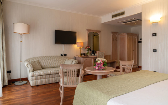 Hotel Roxy Plaza
