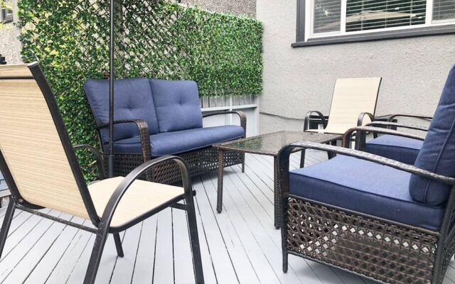 438 West 21st Beautiful 3 Bdrm Newly Reno d Home Cambie Area