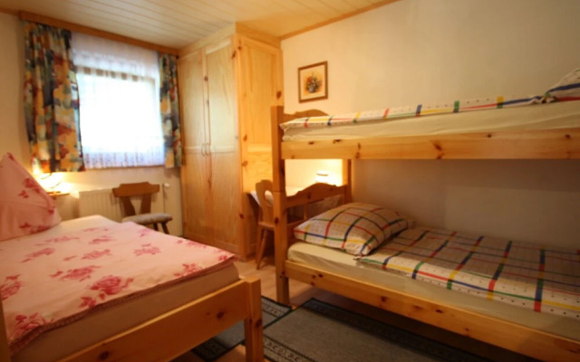 Charming Apartment in Liebenfels with Swimming Pool