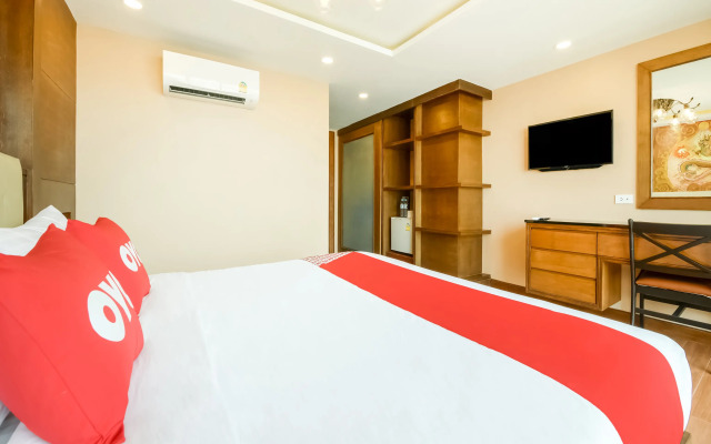 OYO 458 Nakorn Siam Boutique