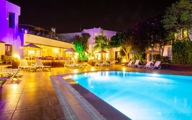 Flora Hotel Bodrum