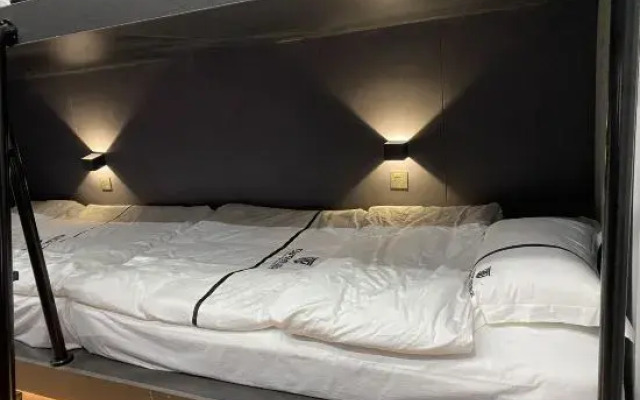 T98 e-sports hotel