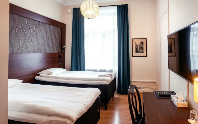 Queen's Hotel by First Hotels