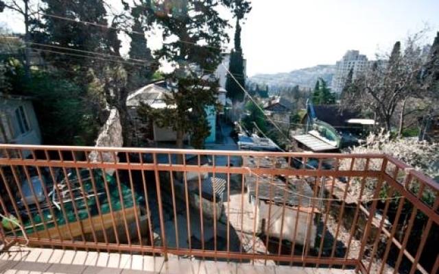 Sobaka Hostel in Yalta