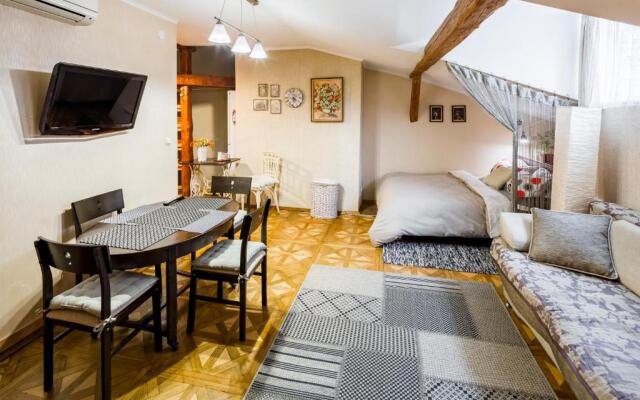 Apartment on Svobody Avenue 47