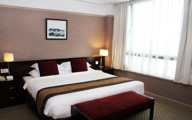 Pacific Regency Hotel Suites