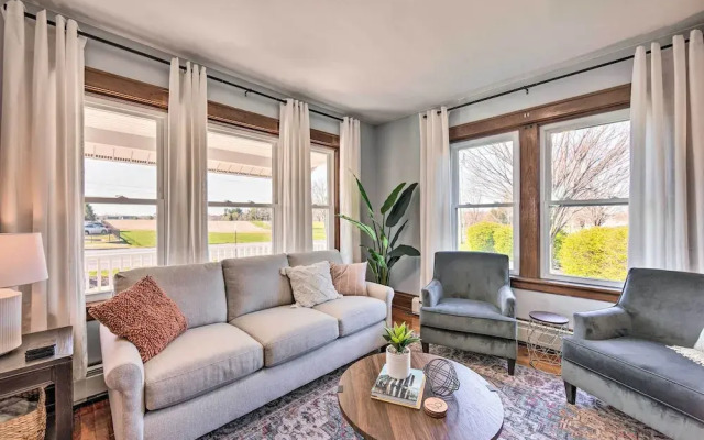 Home 2 Mi to Hersheypark: Work & Play!