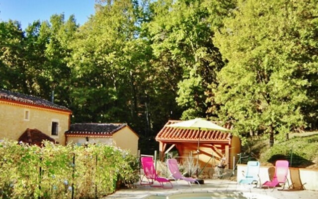 House With 3 Bedrooms in Grézels, With Private Pool and Furnished Garden