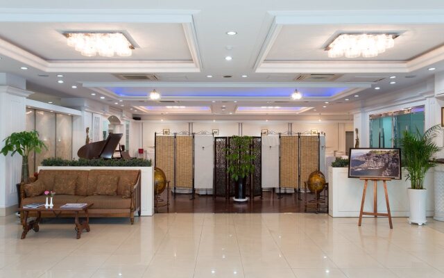 Benikea Crystal Hotel