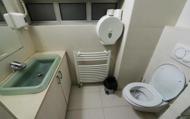 KennedyLux Apartment