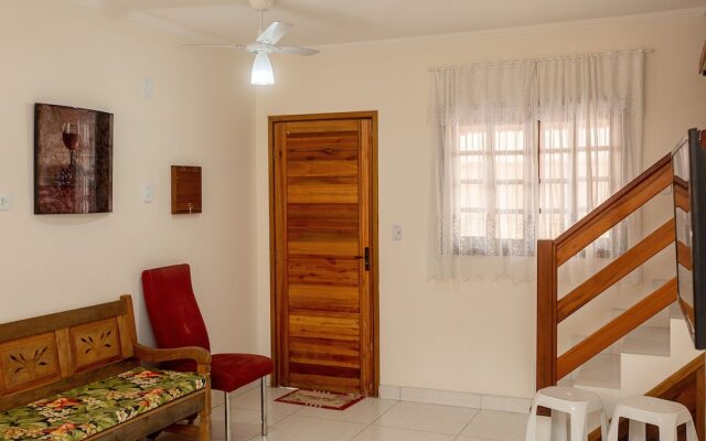 Chalés por temporada no Villagio Santa Mônica, em Caraguatatuba