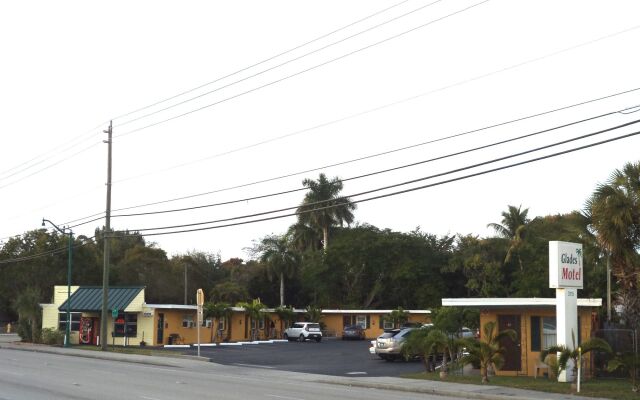Glades Motel - Naples