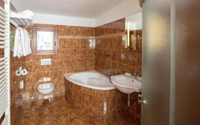 Hotel KATERAIN