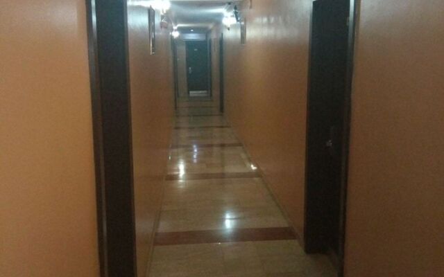 Neocourts Hotel