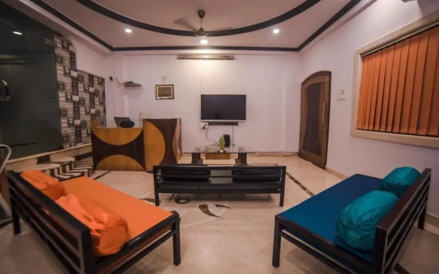 HappiNest-The Backpacker's Hostel