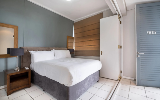 Point Waterfront Apartments