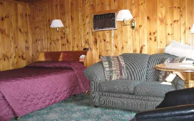 Northernaire Motel