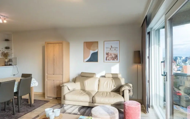 Bright Apartment With the Terrace