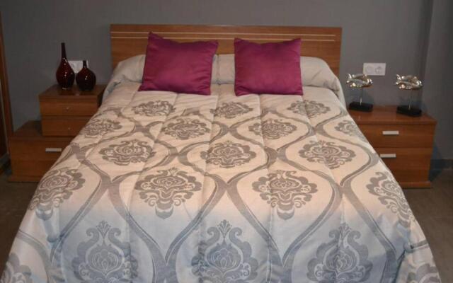 Apartamentos NayDa Gran casa con piscina