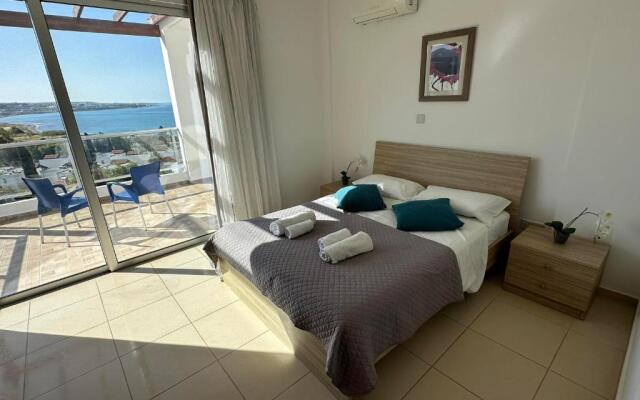 Villa Aqua Sunrise 1km From Beach With Sea Views