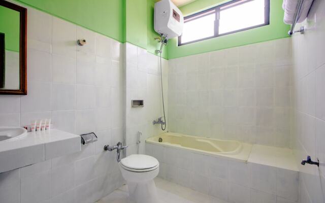 Oyo 1602 Trim Tiga Hotel