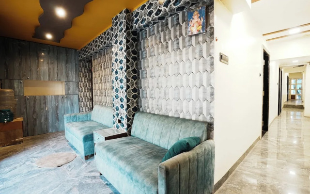 Hotel Versova Inn