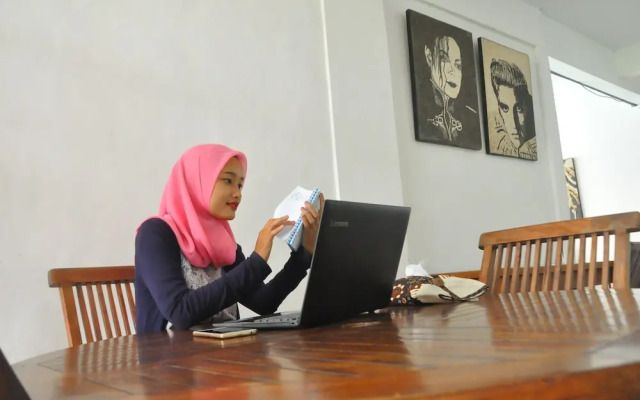 Watusaman Homestay By The Grand Java