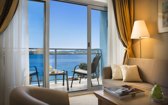 Aminess Vival Grand Azur Hotel