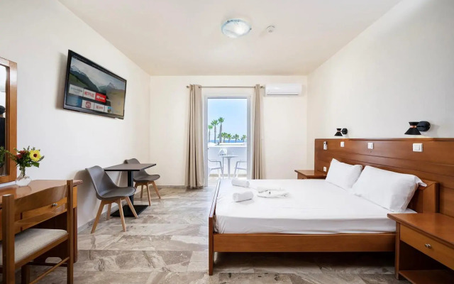 Mammis Beach Hotel