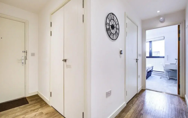 Luxe Apartment by Excel/ London City Airport