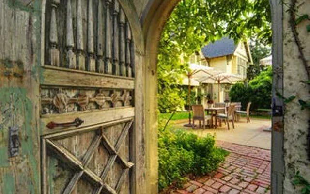 The Baker House 1650