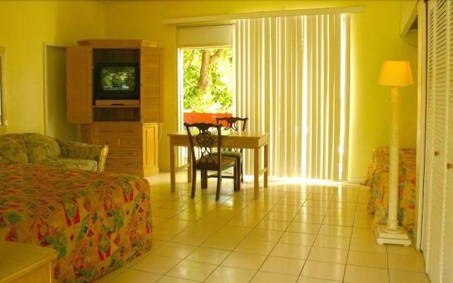 Orchard Garden Hotel & Suites