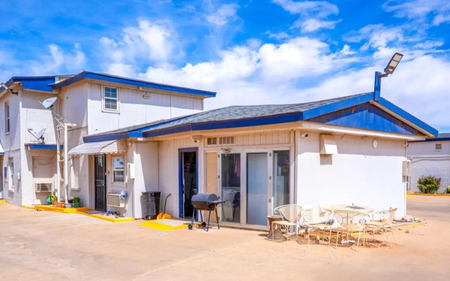 Westerner Motel