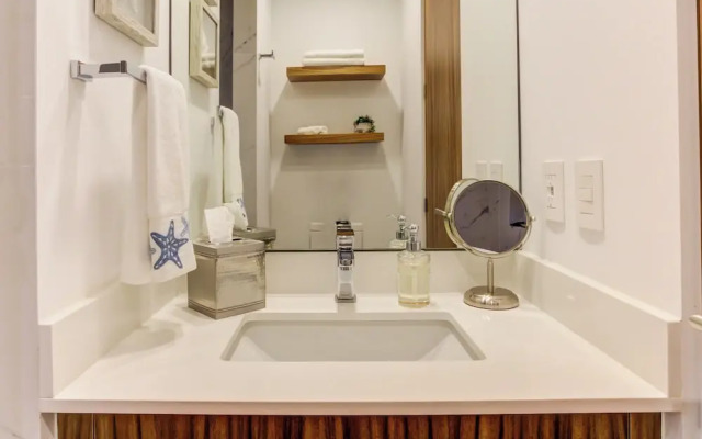 Altamar Canal View Condos