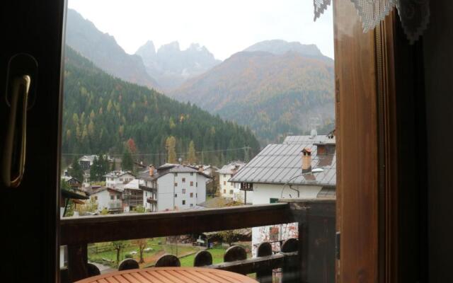 COL DE RIF Piccolo Appartamento Storico Dolomiti