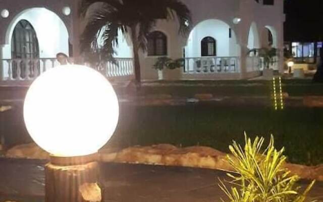 Salama Bling Beach Resort