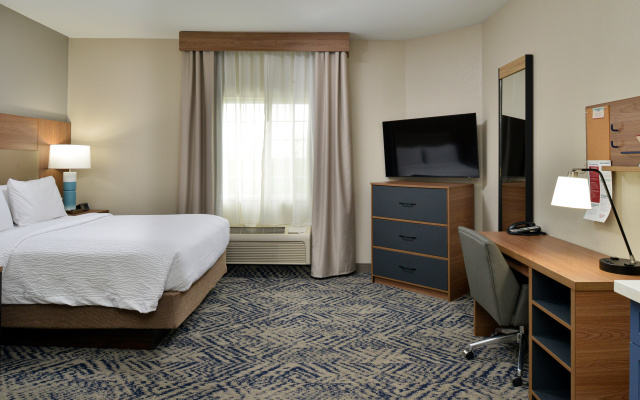 Candlewood Suites Northeast Kansas City by IHG