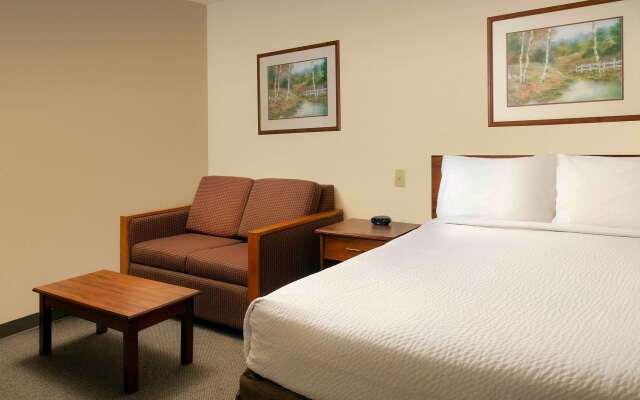 WoodSpring Suites Lincoln Northeast I-80